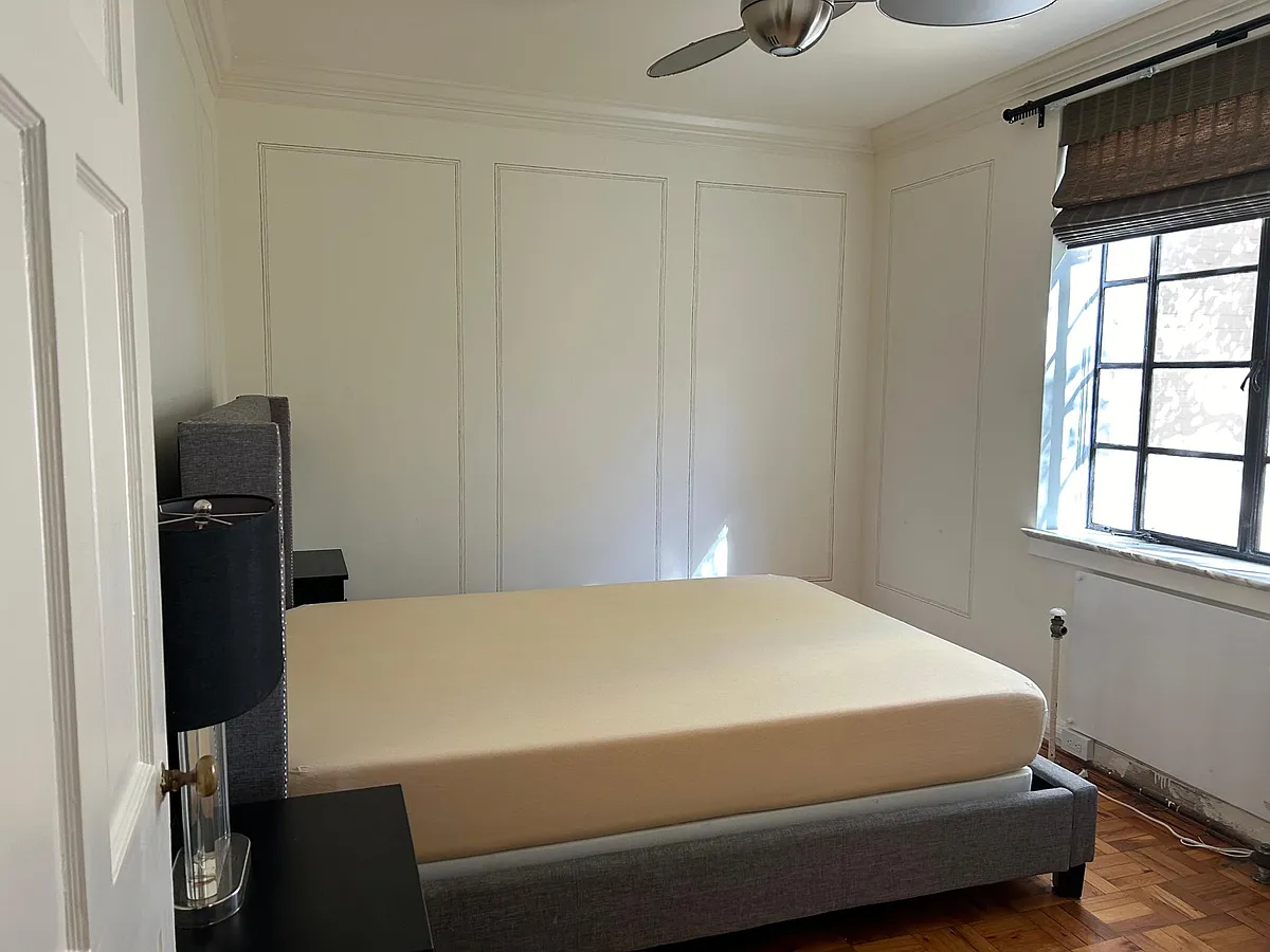 Building Photo - 1121 Myrtle Ave #27