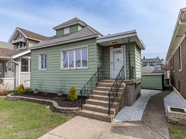 1417 Lake Ave, Whiting, IN 46394