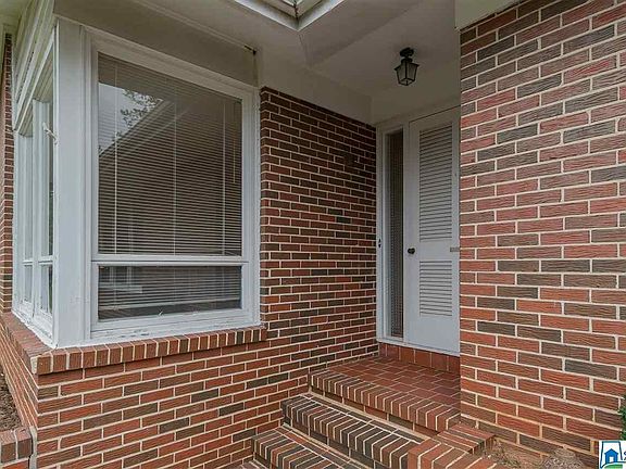 5th image of 2108 Woodhue Cir