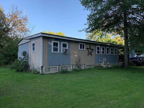 2nd image of 571 Cook Rd