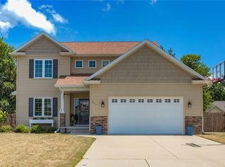 609 N 9th Ave, Winterset, IA 50273