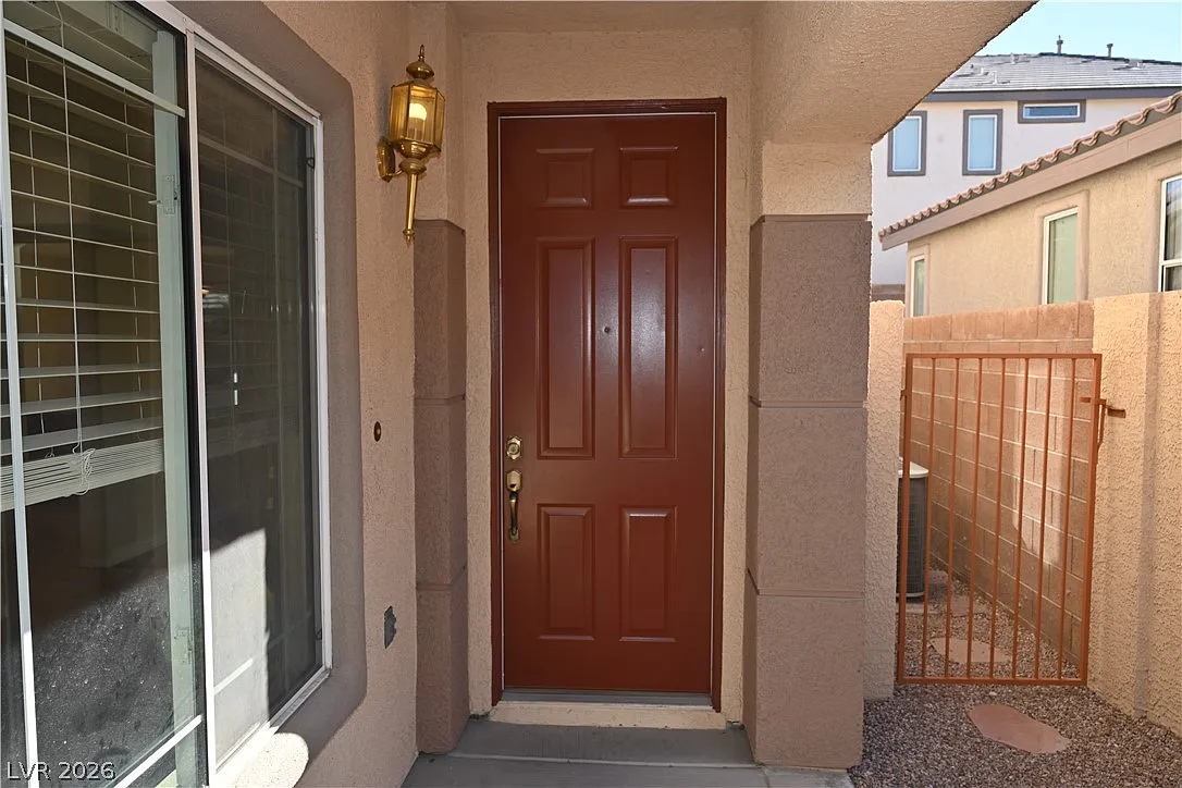 Building Photo - 11453 Diveley Ave