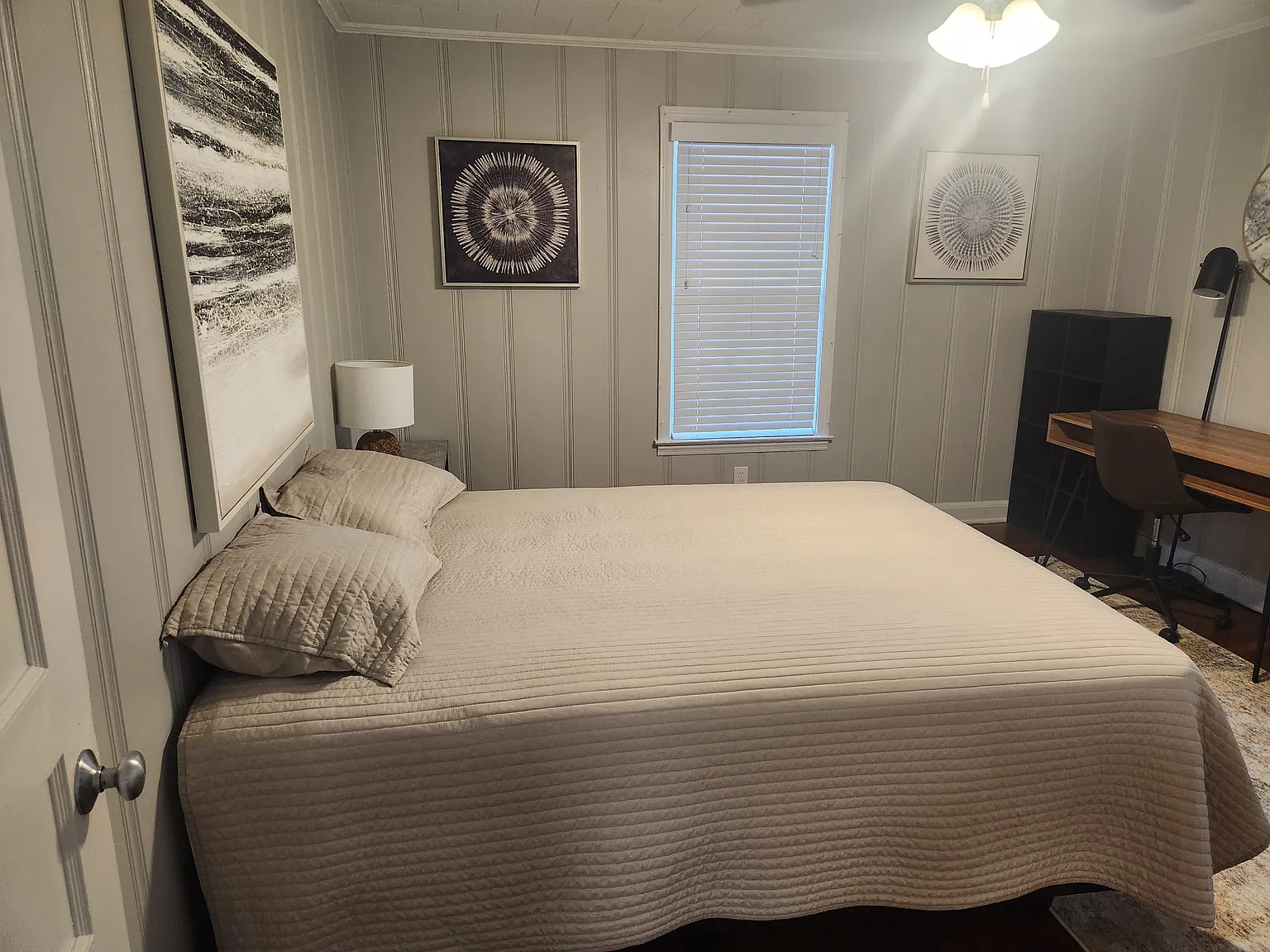 151 S Green St - 3 — Photo 4