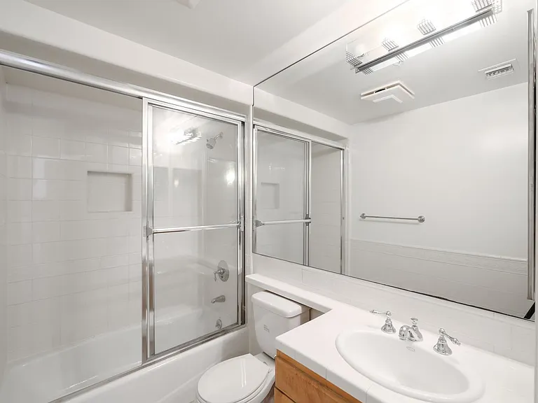 3328 Oakhurst Ave — Photo 4