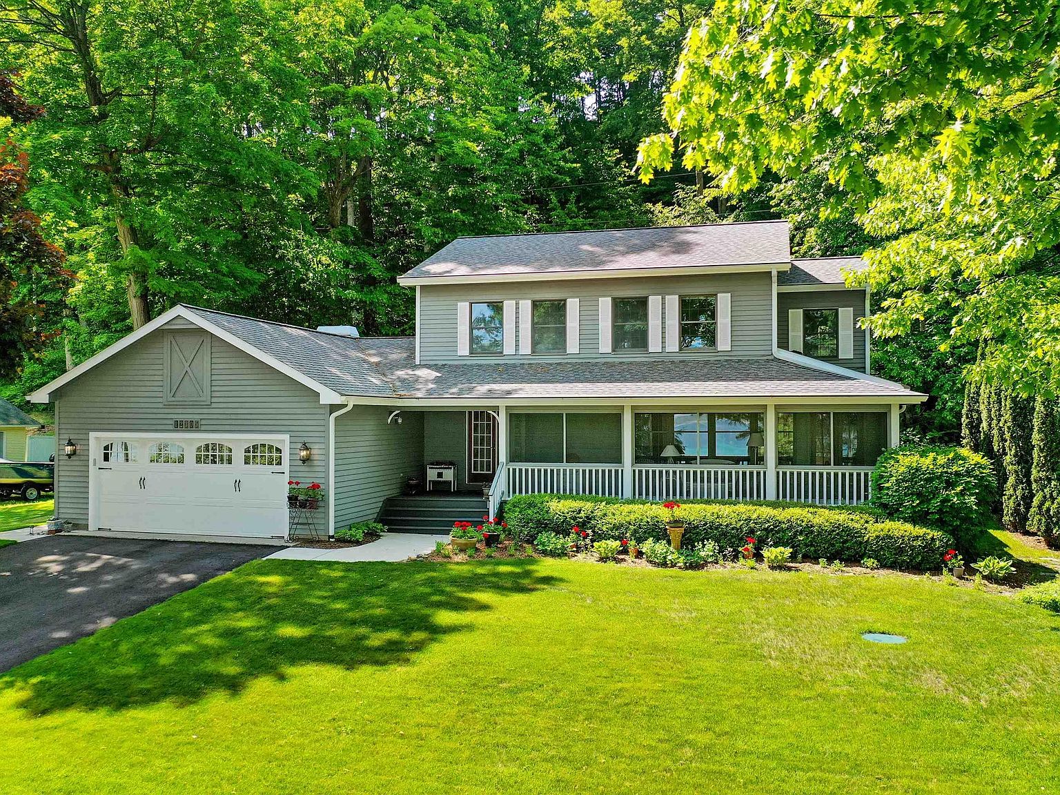 12305 Bluff Rd, Traverse City, MI 49686 Zillow