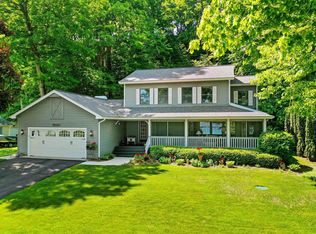 12305 Bluff Rd, Traverse City, MI 49686