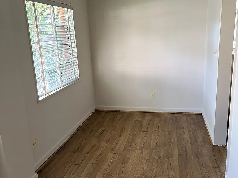 1123 N Randolph St #3 — Photo 2