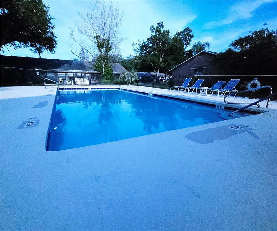 Building Photo - 2510 King Oak Cir