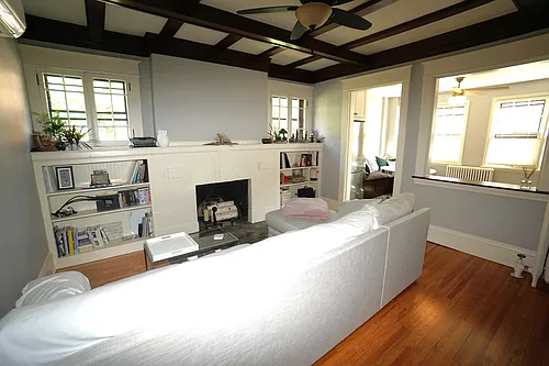 833 Grand Apartments Photo 1