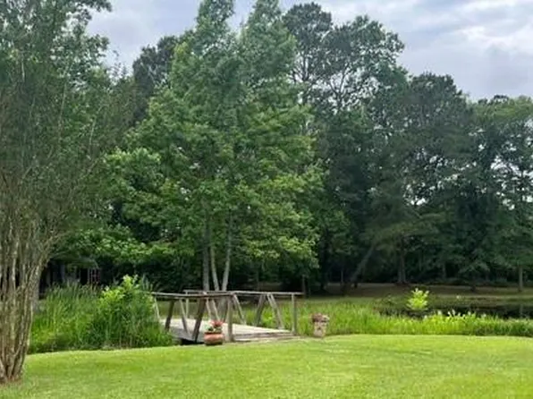 377 County Road 3798, Cleveland, TX 77328