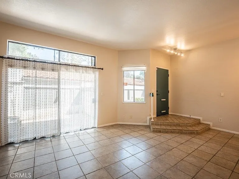 31 Blackbird Ln — Photo 5
