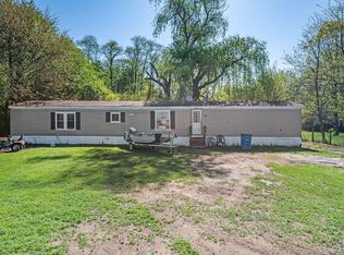 57371 Ivy Ln, Three Rivers, MI 49093