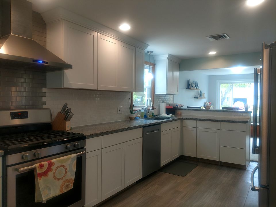 2nd image of 206 George St