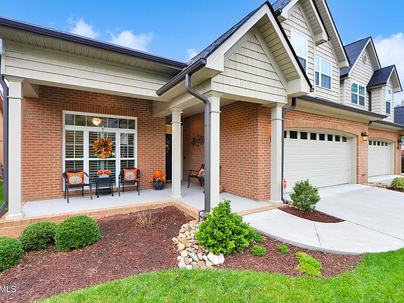 3rd image of 5051 Dovewood Way