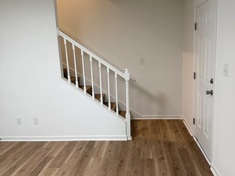 423 Franklin St #421 — Photo 7