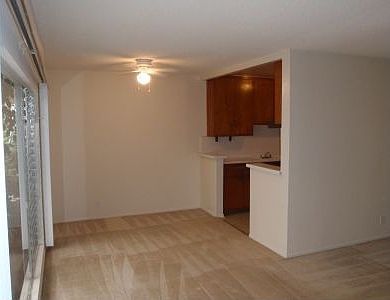 1st image of 1533 N Hayworth Ave APT 105