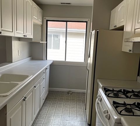 4th image of 6921 Fillmore Dr #1