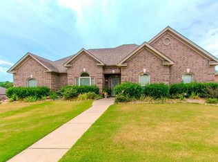 3801 Sterling Oaks Dr, Benton, AR 72019