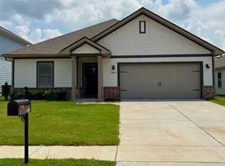 15897 Ruthie Lynn Dr, Athens, AL 35613