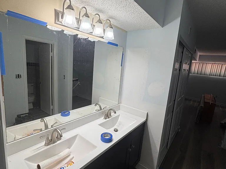 1737 NW 73rd Ave — Photo 15