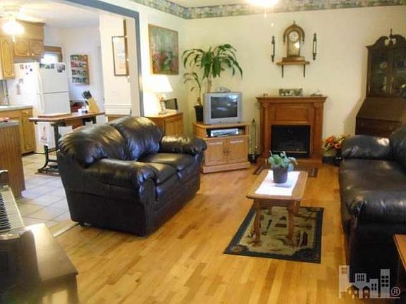 2nd image of 101 Cliffside Dr
