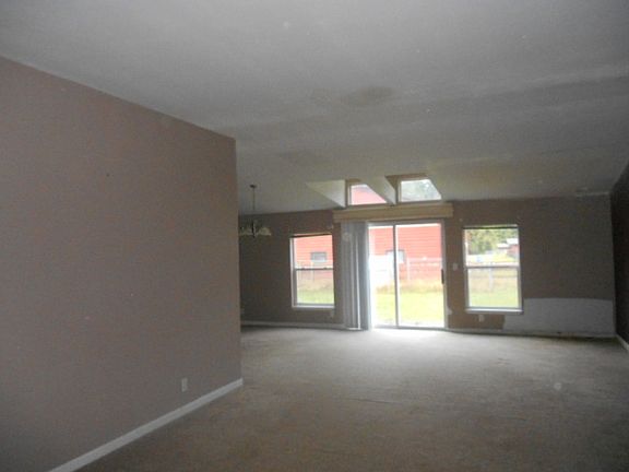 4th image of 35108 SE 254th St