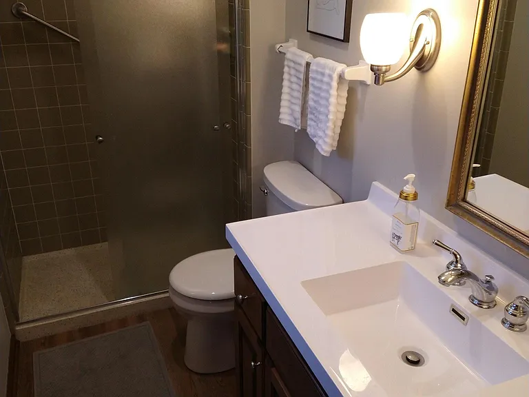 Bedroom 1 full bath
