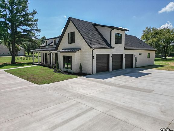 3rd image of 17807 Summerhill Cir