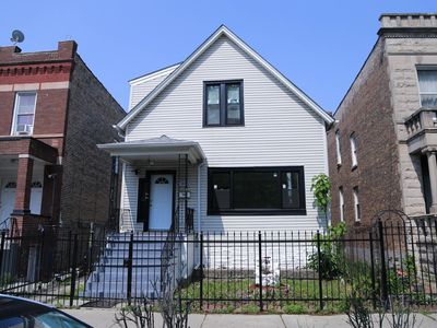 1652 N Kedvale Ave, Chicago, IL, 60639
