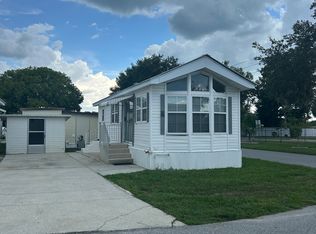 39234 Homecrest Dr, Zephyrhills, FL 33542