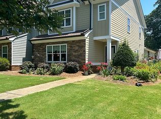 1511 Lincoln Dr, Bogart, GA 30622