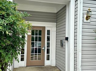 18300 Feathertree Way APT 201, Montgomery Village, MD 20886