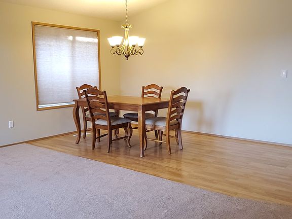 3rd image of 7704 NE 67th St