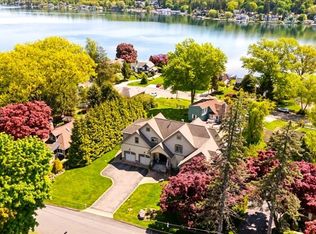 10 Heighwood Trl, Sparta, NJ 07871