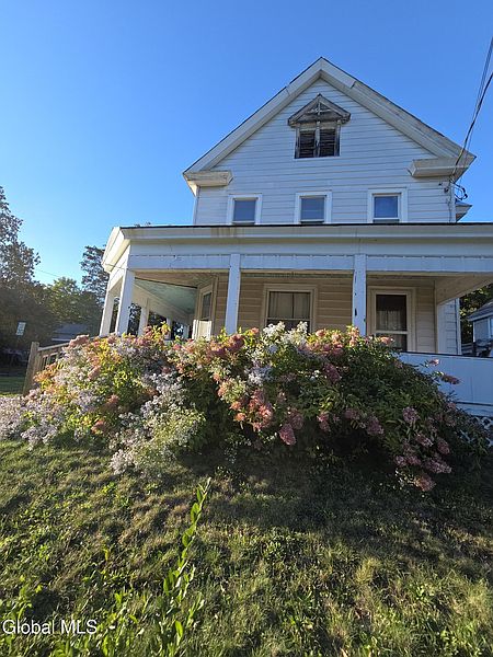 5th image of 47 Maple Street
