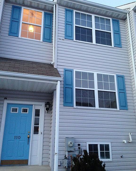 1st image of 110 Wimbledon Ct