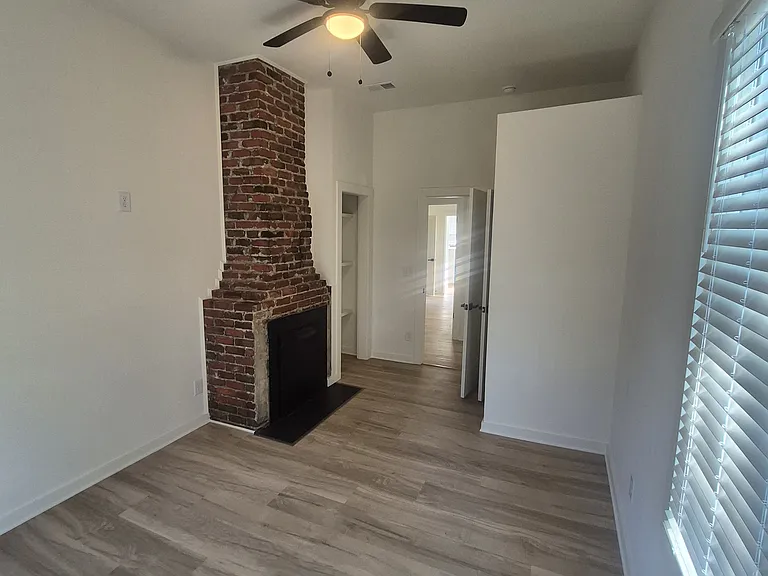 3366 Apache St — Photo 5