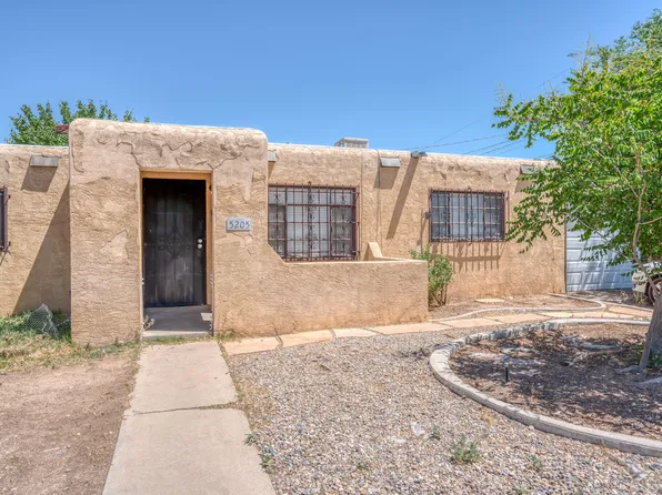 5203 Trumbull Ave SE, Albuquerque, NM 87108