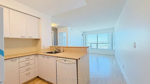 38 Lee Centre Dr Photo 1