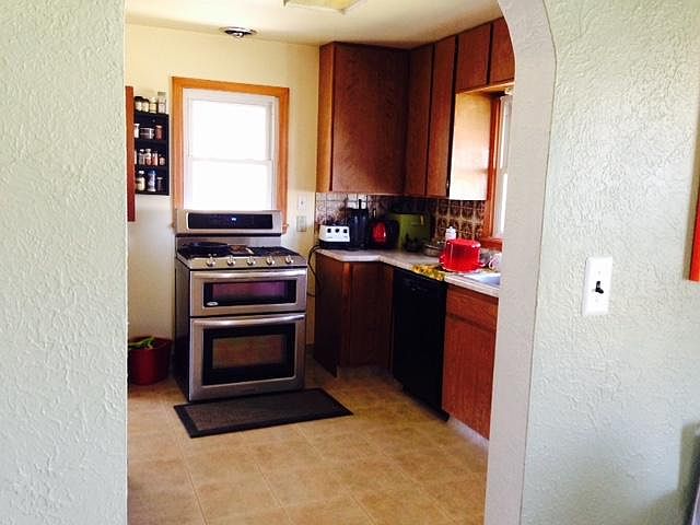 2nd image of 4320 S Washington St