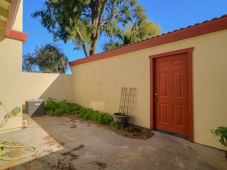 5010 Glide Dr #1 — Photo 19