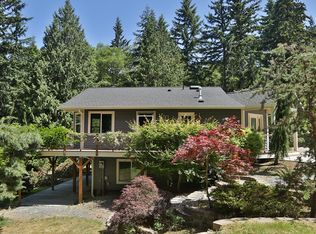 6210 Windfall Rd, Clinton, WA 98236