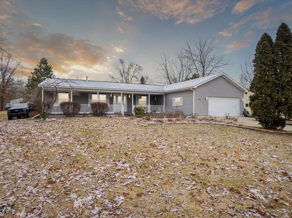 9251 Michelle Dr, Crystal, MI 48818