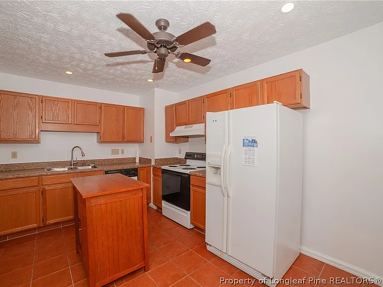 6440 Brookshire St — Photo 20