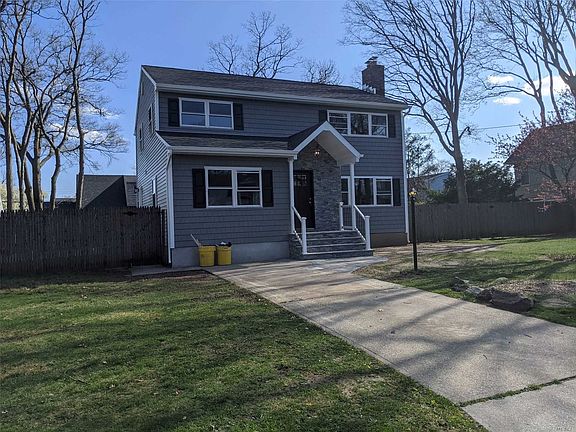 2nd image of 164 N Hickory St