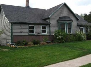 321 N 6th Ave W, Washburn, WI 54891