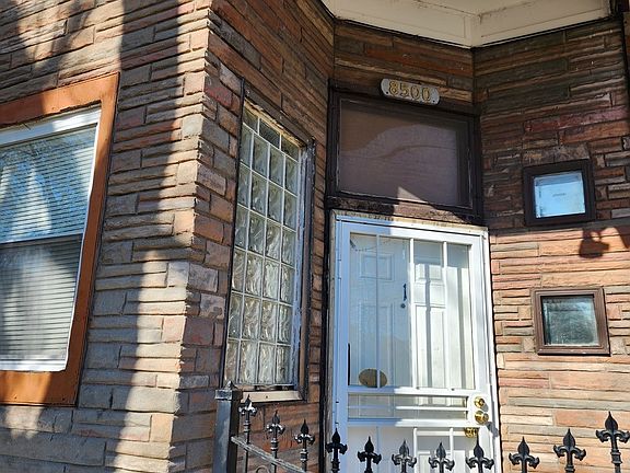 2nd image of 8500 S Burnham Ave #2