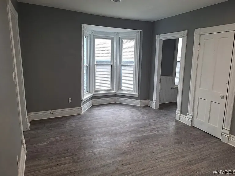 200 W Tupper St #1 — Photo 18