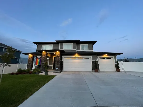 2131 S 1825 W, Woods Cross, UT 84087