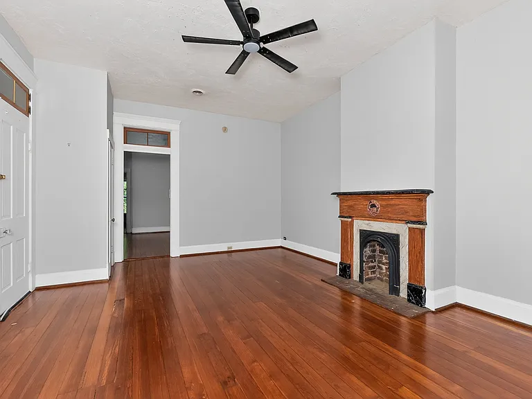 929 Western Ave #2 — Photo 5